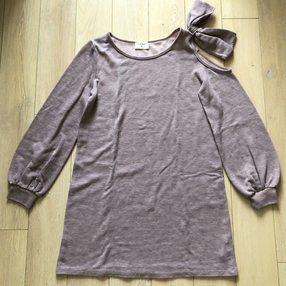 Everly Cold Shoulder Bow Long Sleeve Top in Pink Grey Heather Size S